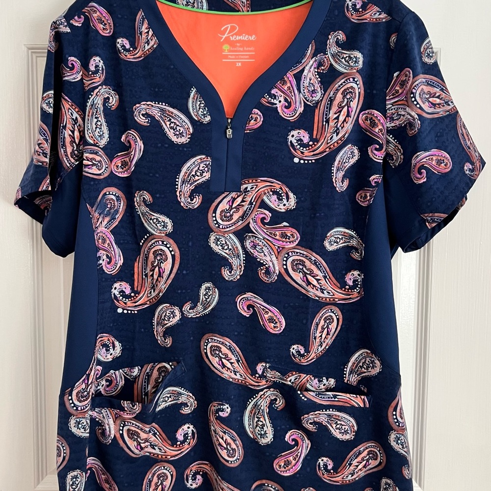 Scrub top
